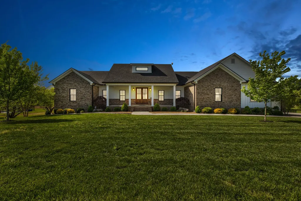 206 Lee Oak Circle Harrodsburg KY 40330