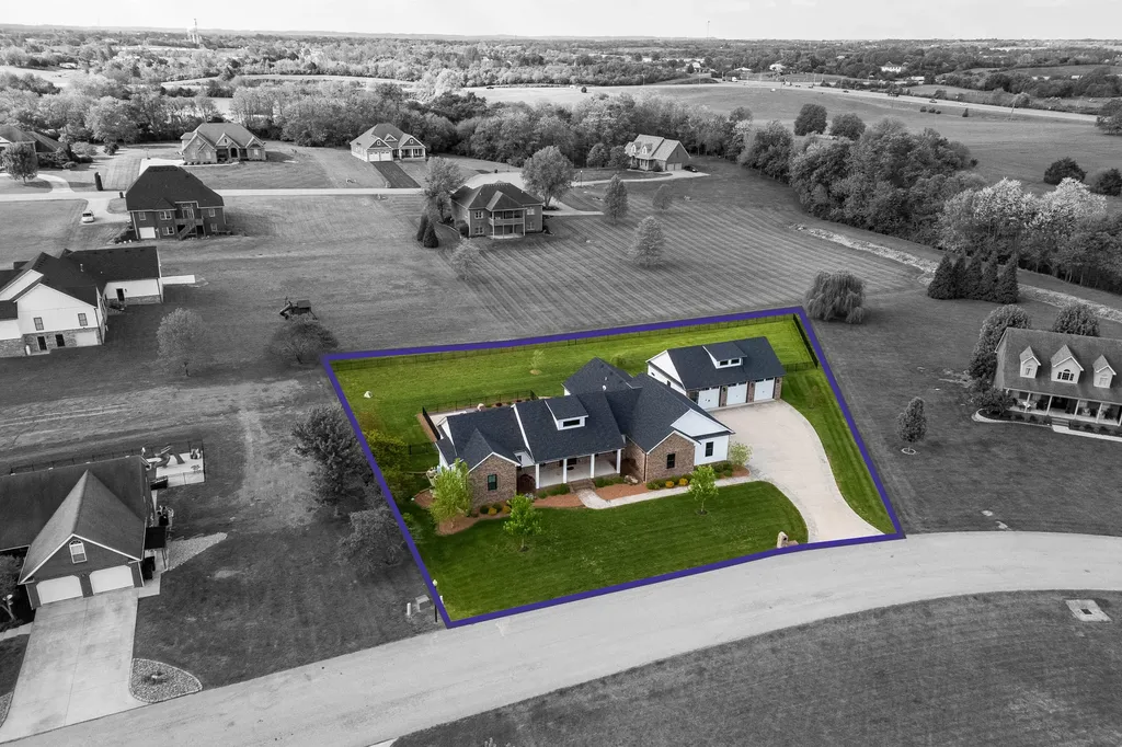206 Lee Oak Circle Harrodsburg KY 40330