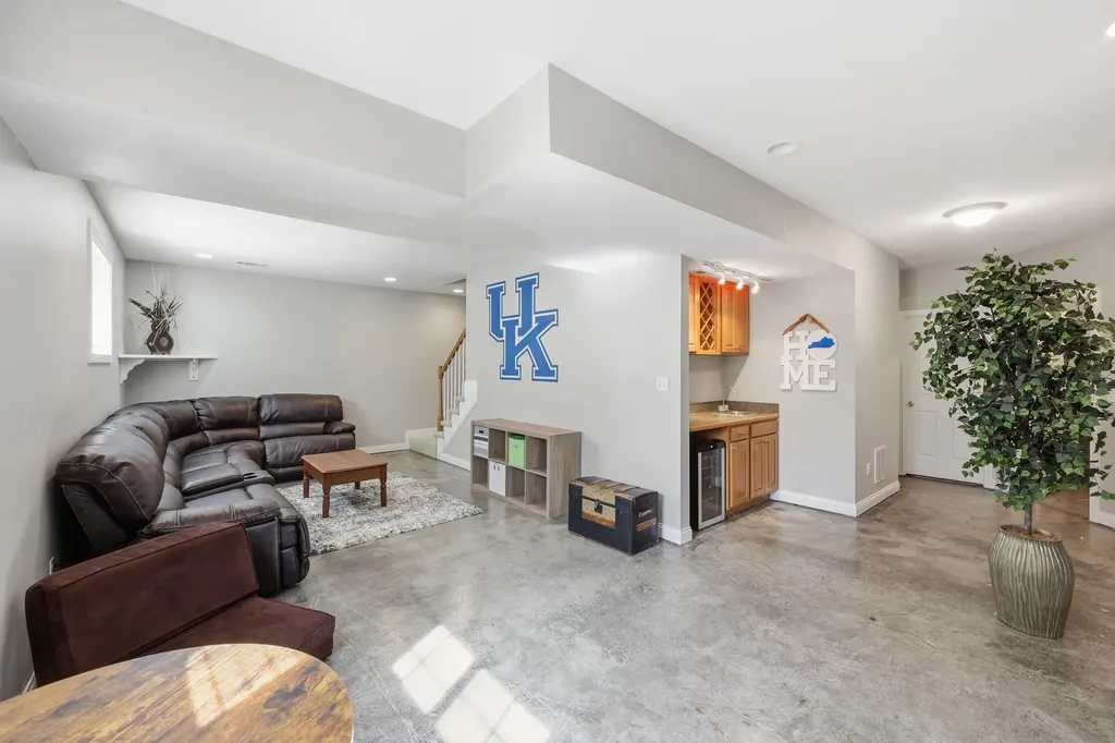 4304 Calais Place Lexington KY 40515