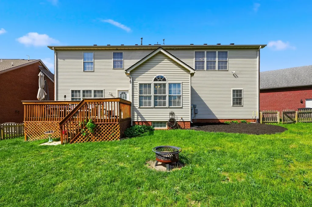 4304 Calais Place Lexington KY 40515