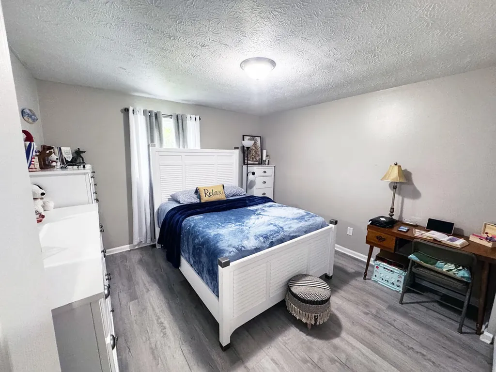 305 Longview Drive Nicholasville KY 40356