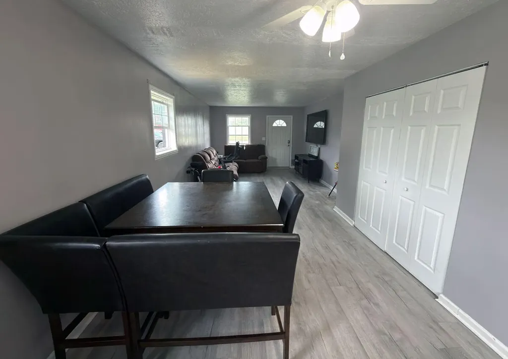 305 Longview Drive Nicholasville KY 40356