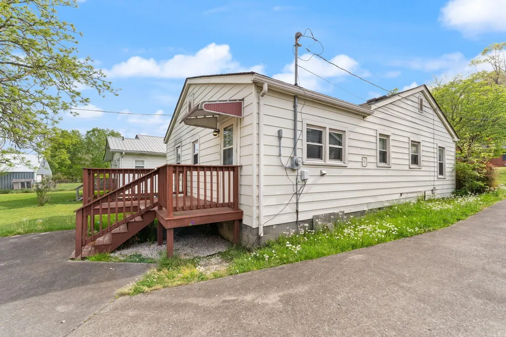 206 Hamlin Avenue Corbin KY 40701