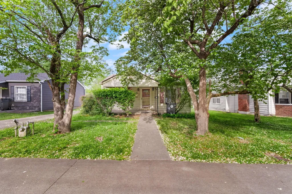 206 Hamlin Avenue Corbin KY 40701