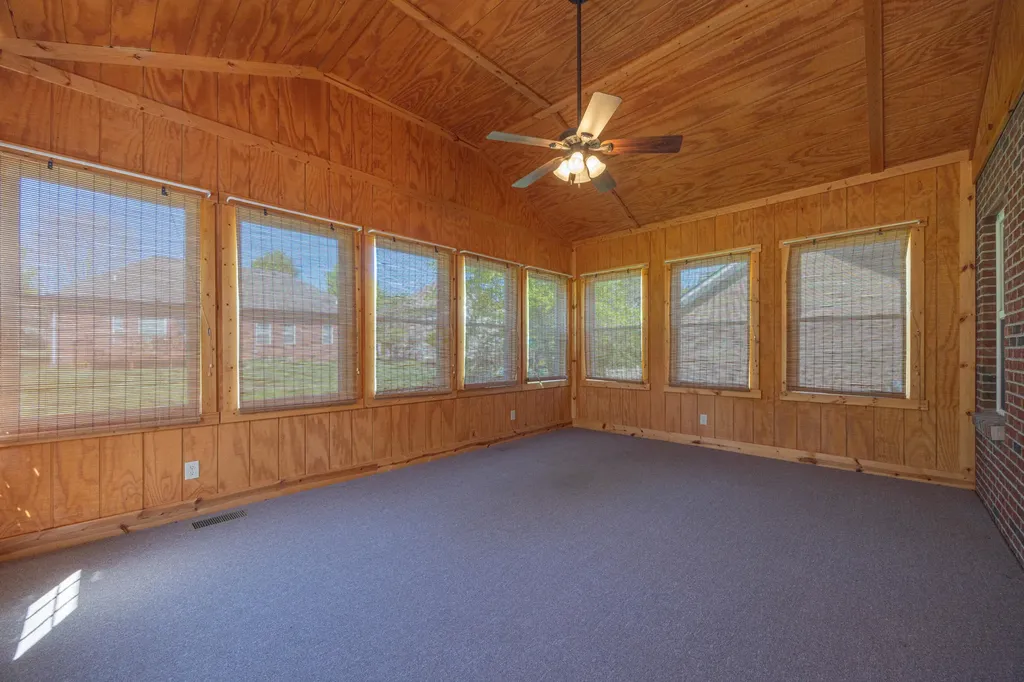 111 Cedar Stream Drive Paris KY 40361