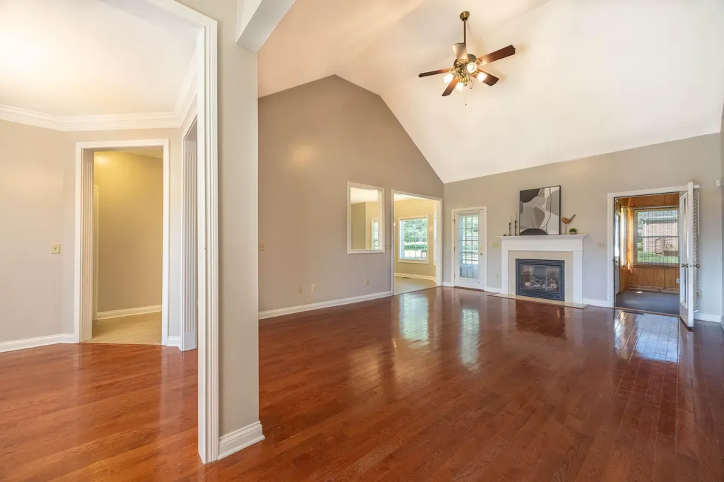 111 Cedar Stream Drive Paris KY 40361