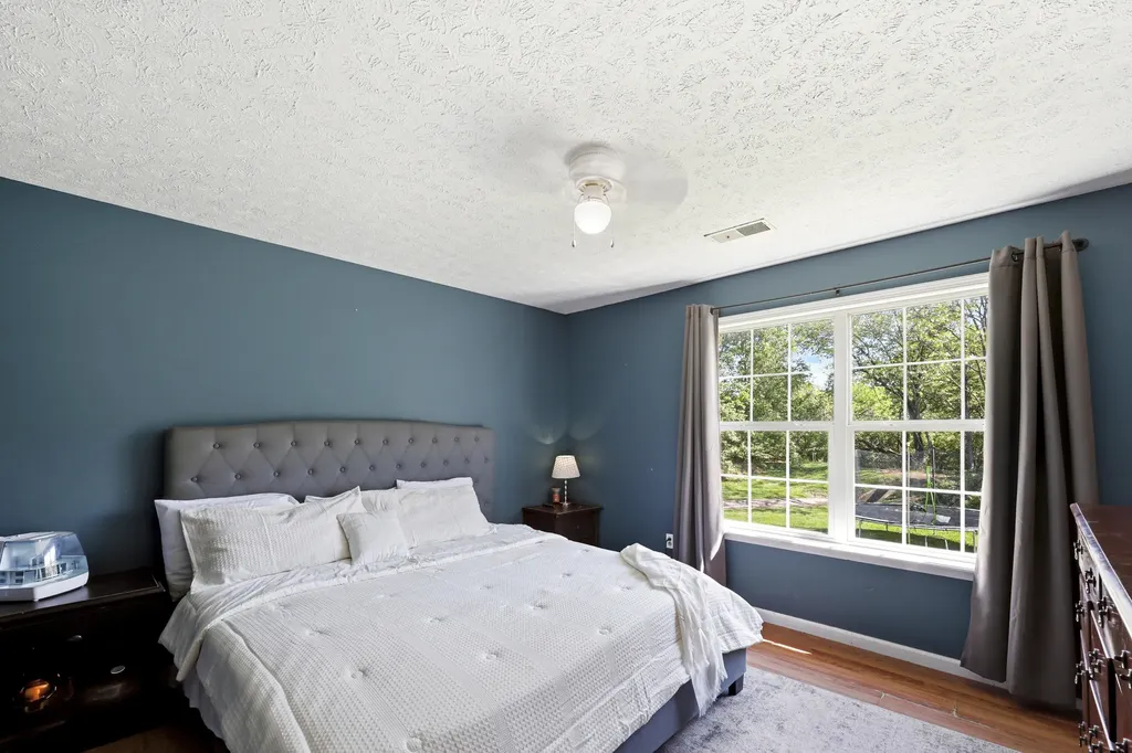 235 Holly Lane Paris KY 40361