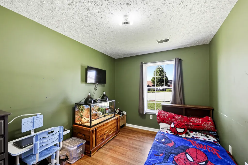 235 Holly Lane Paris KY 40361