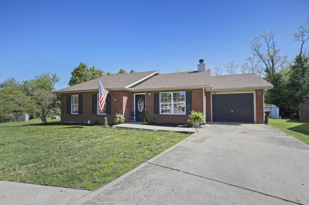 235 Holly Lane Paris KY 40361