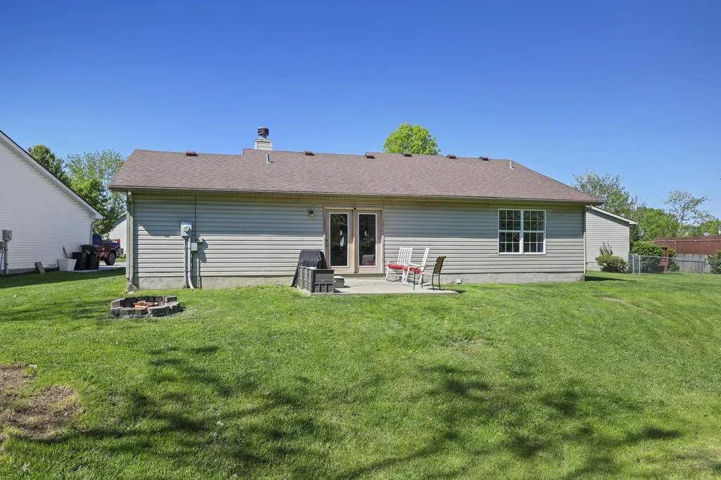 235 Holly Lane Paris KY 40361