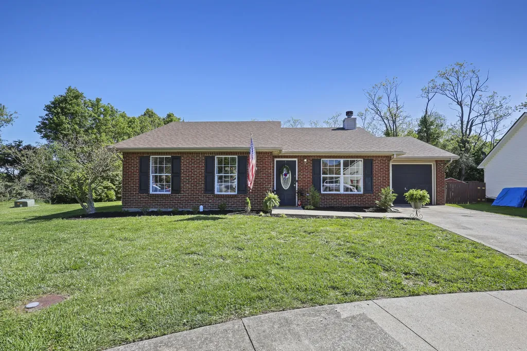 235 Holly Lane Paris KY 40361