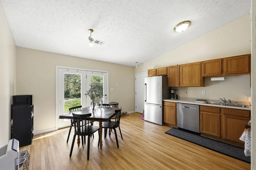 235 Holly Lane Paris KY 40361