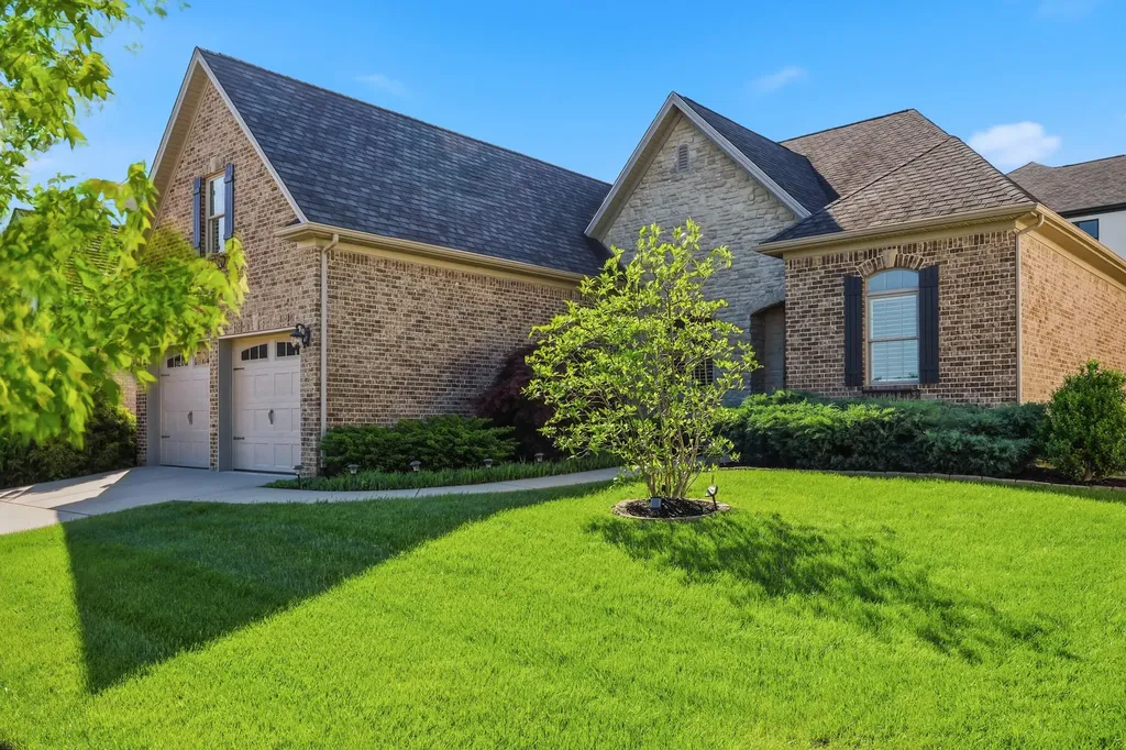 2612 Lucca Place Lexington KY 40509