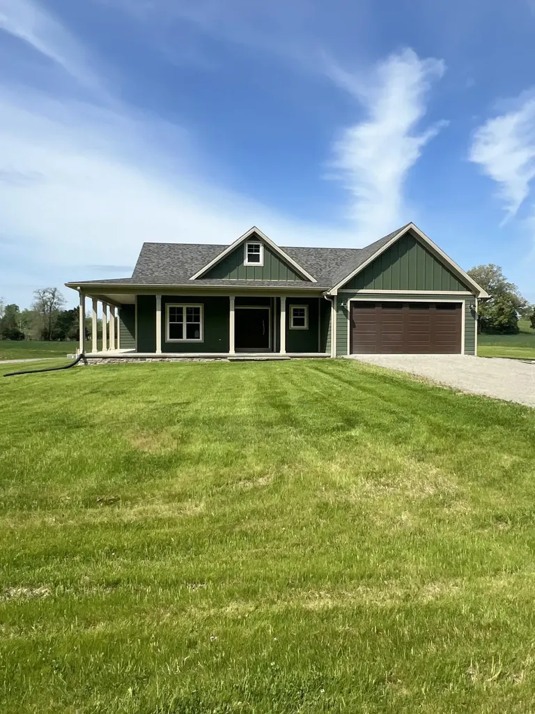 512 Cliffside Drive Russell Springs KY 42642