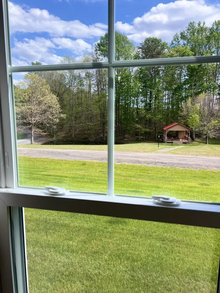 512 Cliffside Drive Russell Springs KY 42642