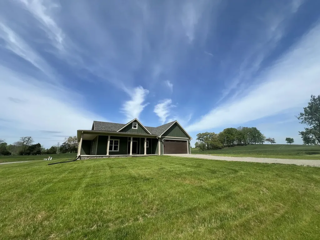 512 Cliffside Drive Russell Springs KY 42642