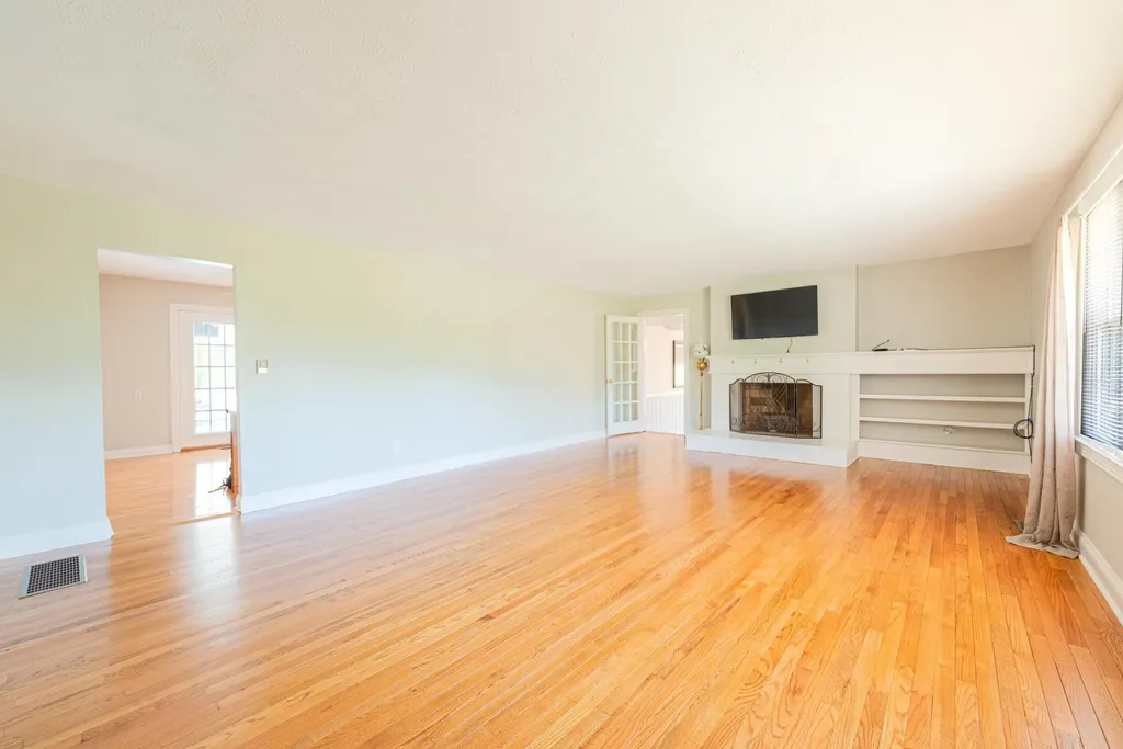 415 S Dogwood Drive Berea KY 40403
