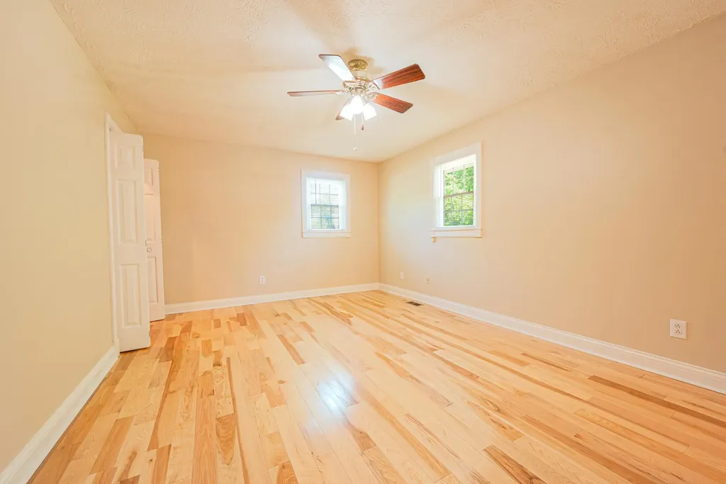 415 S Dogwood Drive Berea KY 40403