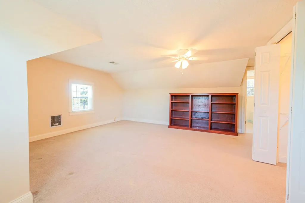 415 S Dogwood Drive Berea KY 40403