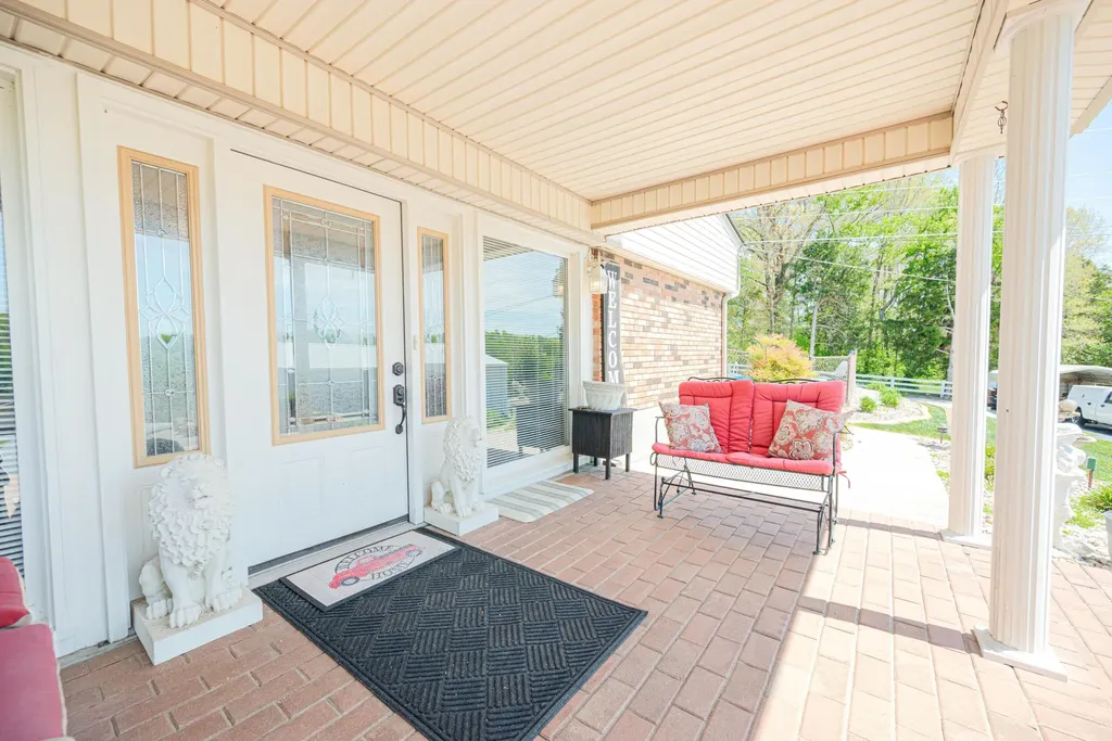 415 S Dogwood Drive Berea KY 40403