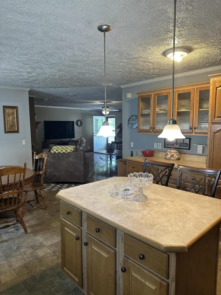 18 Hill Drive Monticello KY 42633