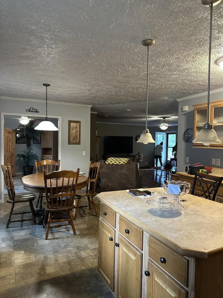 18 Hill Drive Monticello KY 42633