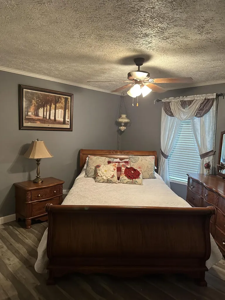 18 Hill Drive Monticello KY 42633