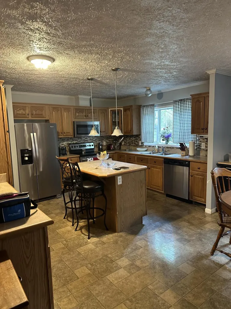 18 Hill Drive Monticello KY 42633