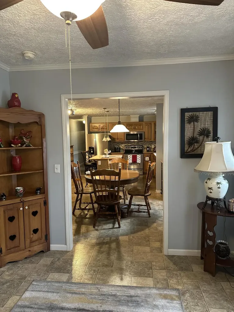 18 Hill Drive Monticello KY 42633