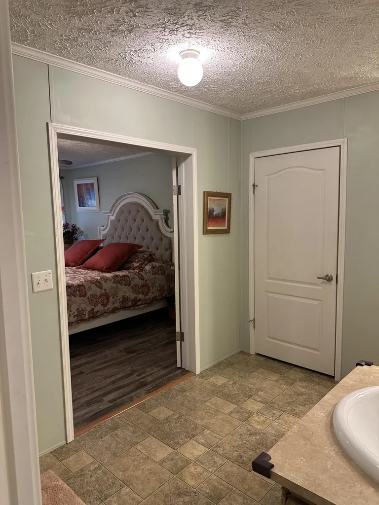 18 Hill Drive Monticello KY 42633