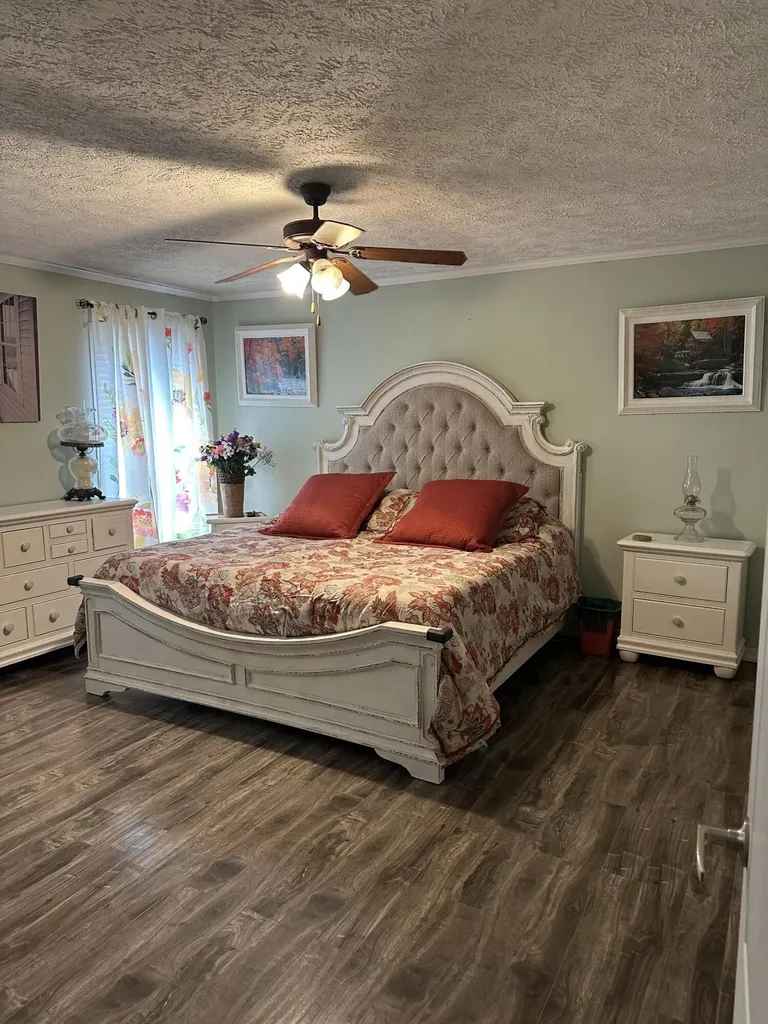 18 Hill Drive Monticello KY 42633
