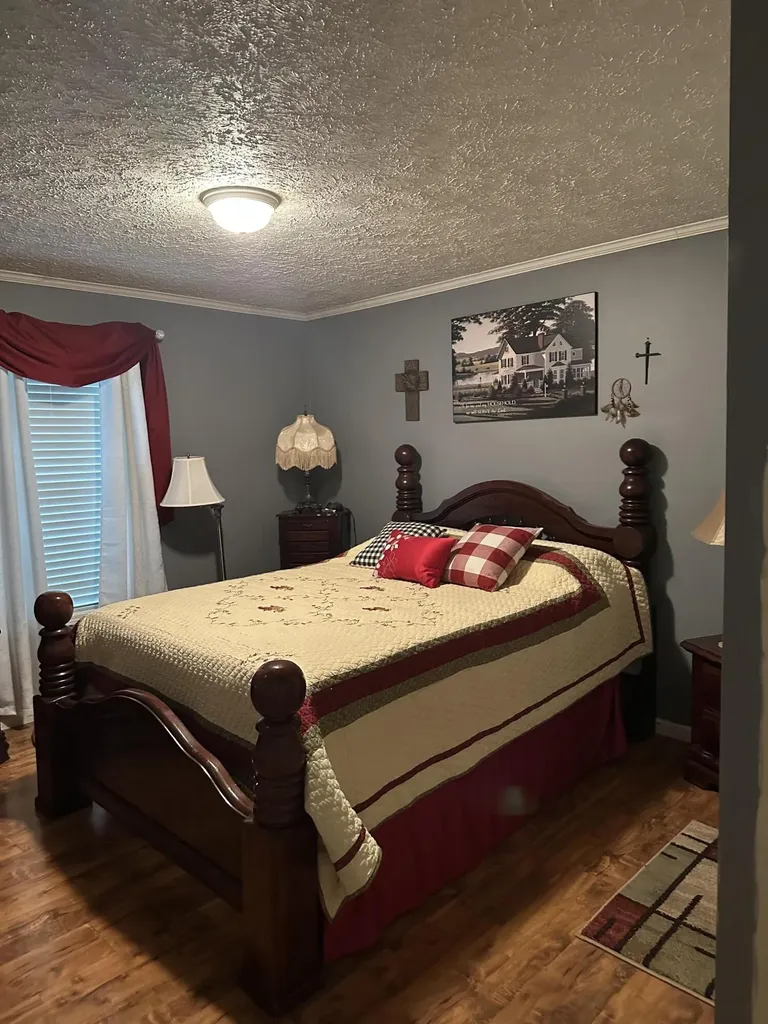 18 Hill Drive Monticello KY 42633