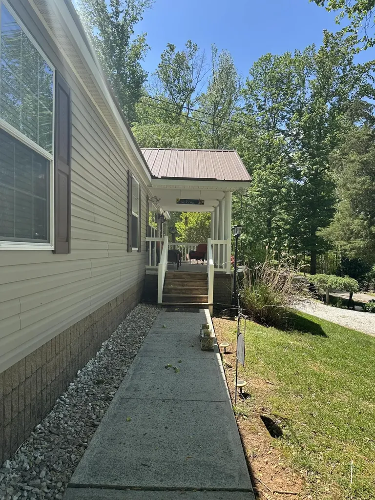 18 Hill Drive Monticello KY 42633
