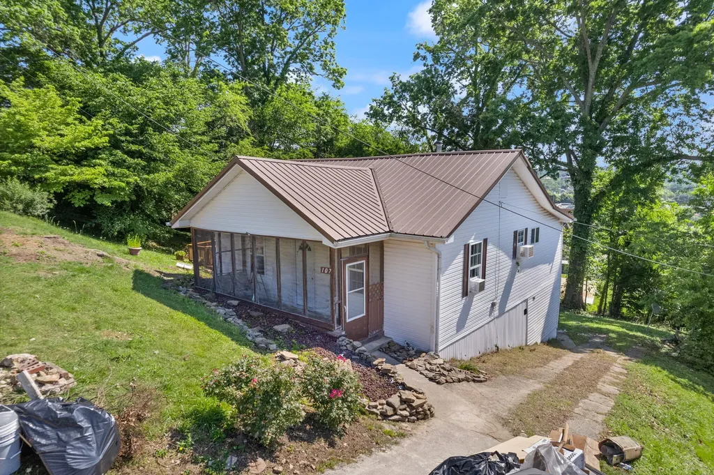 107 Padgett Street Corbin KY 40701