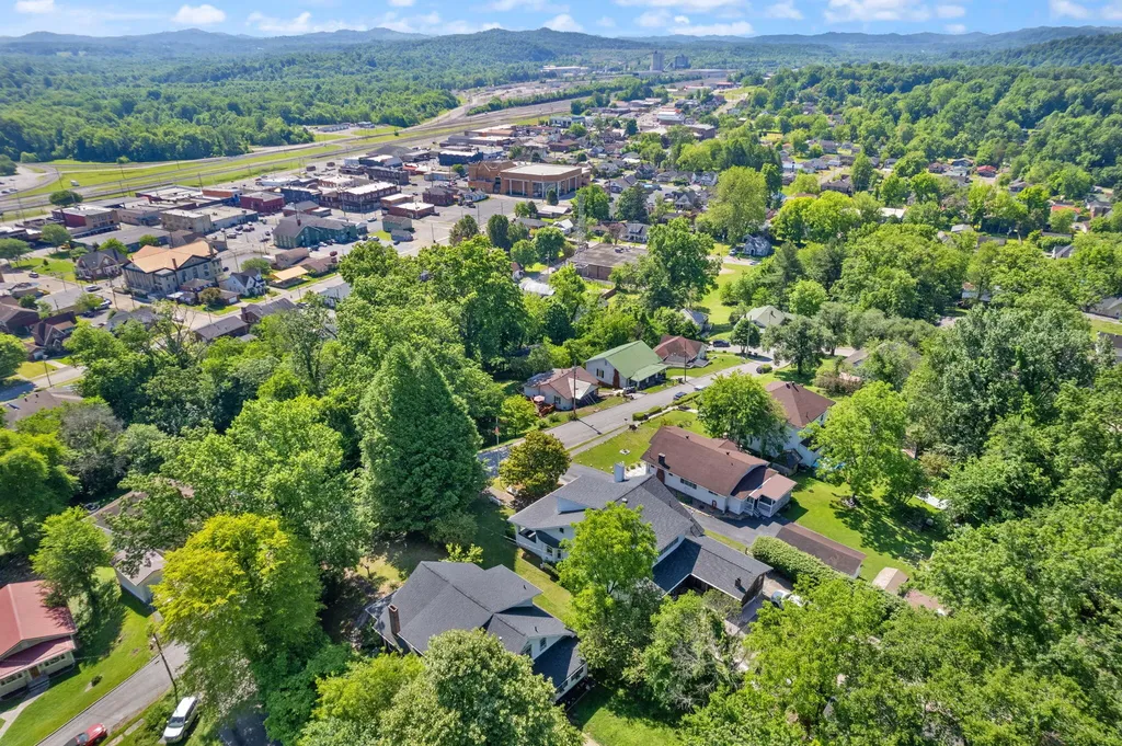 107 Padgett Street Corbin KY 40701