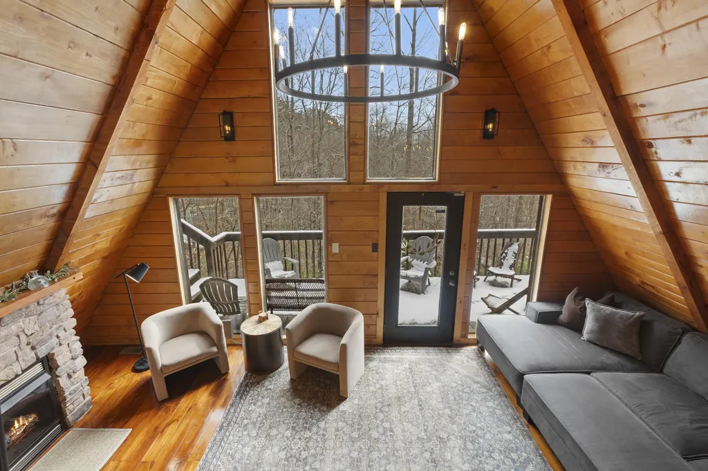 51 Debbie Lane Stanton KY 40380