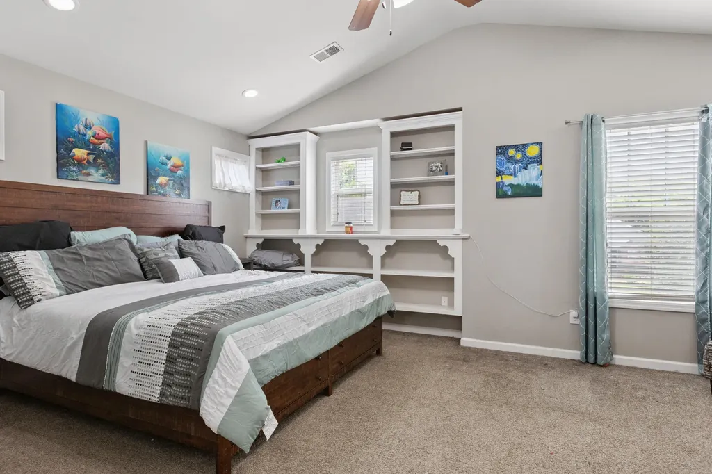 3333 Sweet Clover Lane Lexington KY 40509