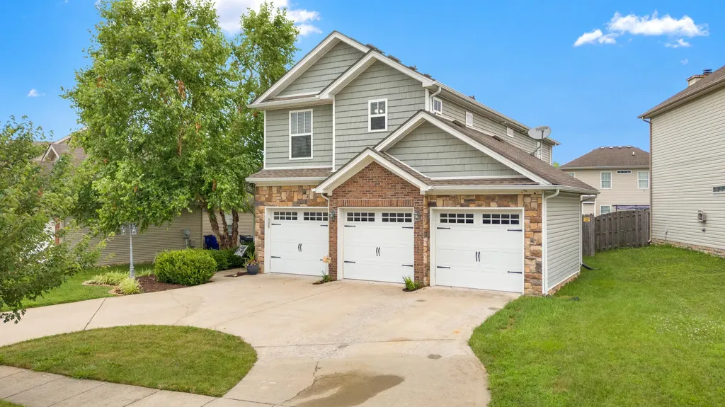 3333 Sweet Clover Lane Lexington KY 40509
