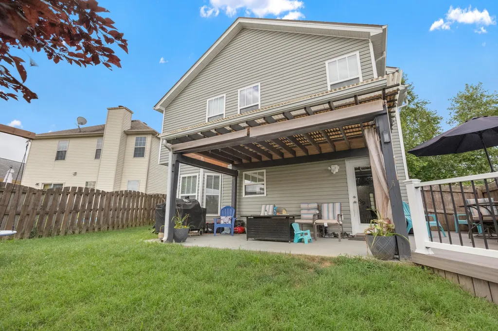 3333 Sweet Clover Lane Lexington KY 40509