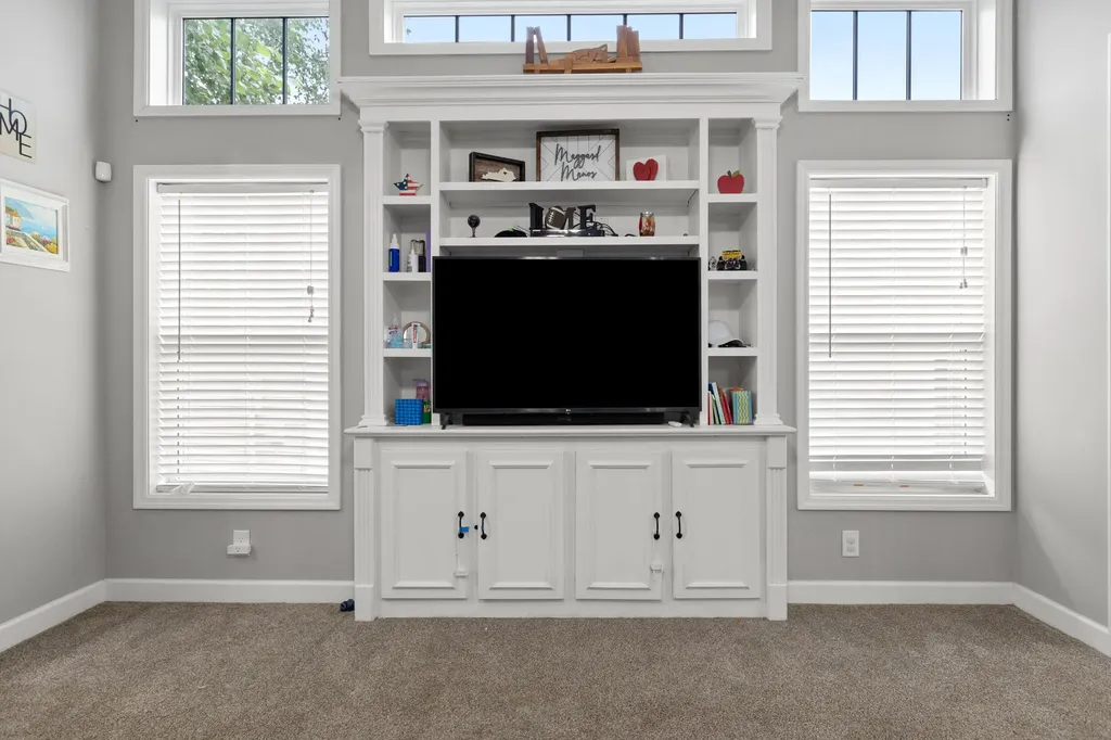 3333 Sweet Clover Lane Lexington KY 40509