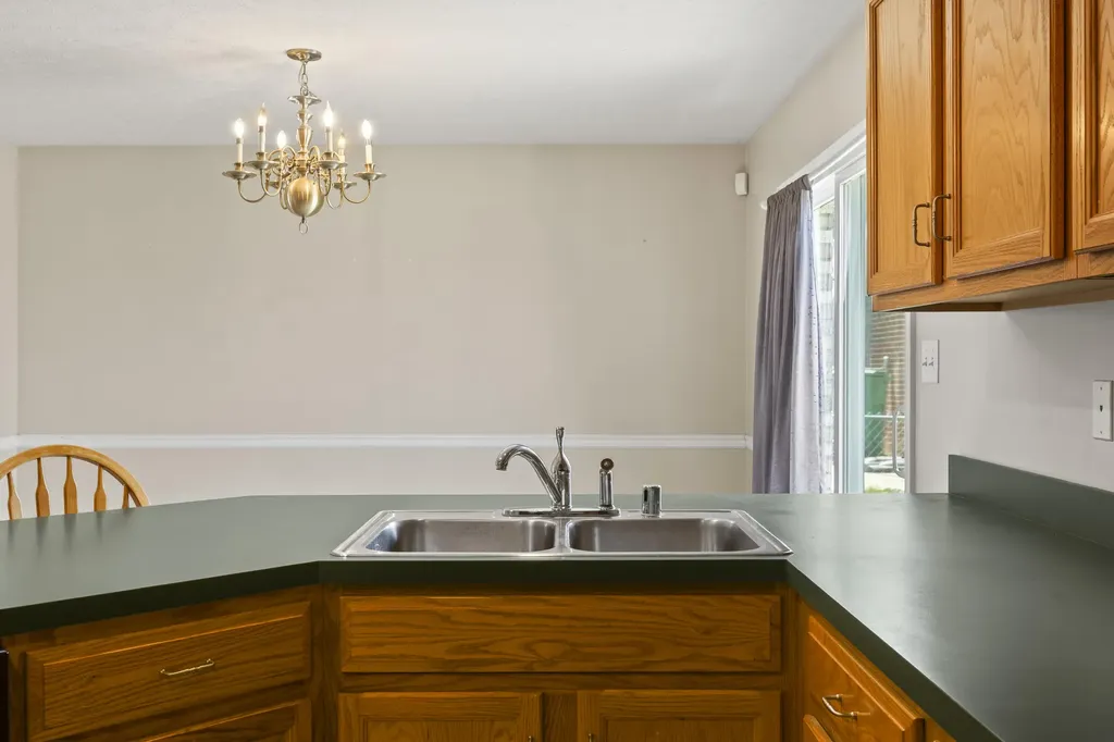 8815 Wisdom Lane Louisville KY 40229