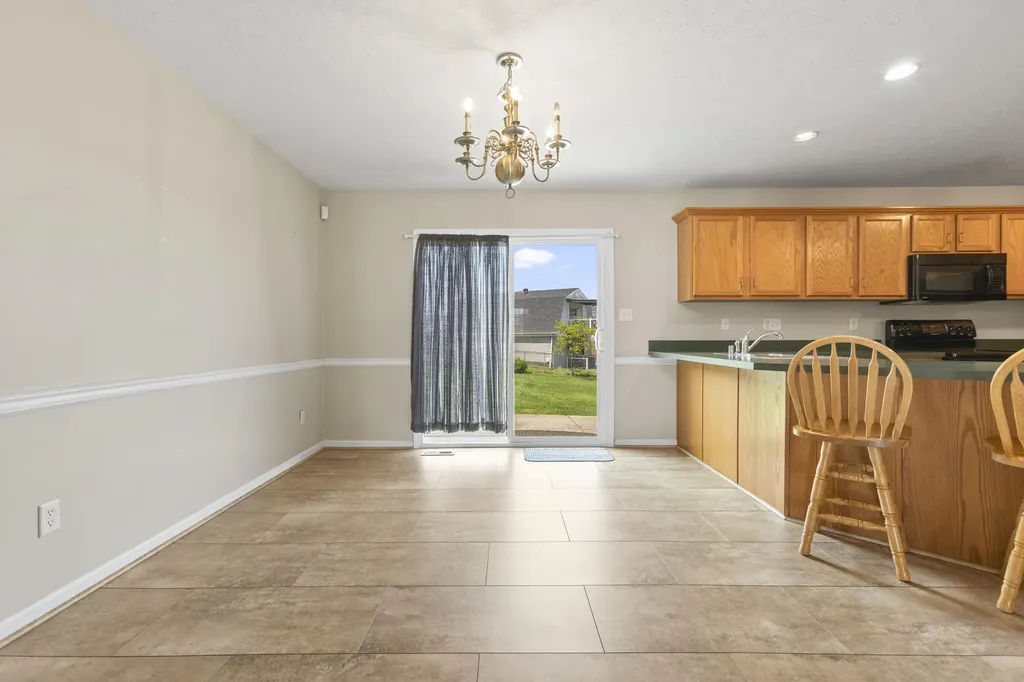 8815 Wisdom Lane Louisville KY 40229
