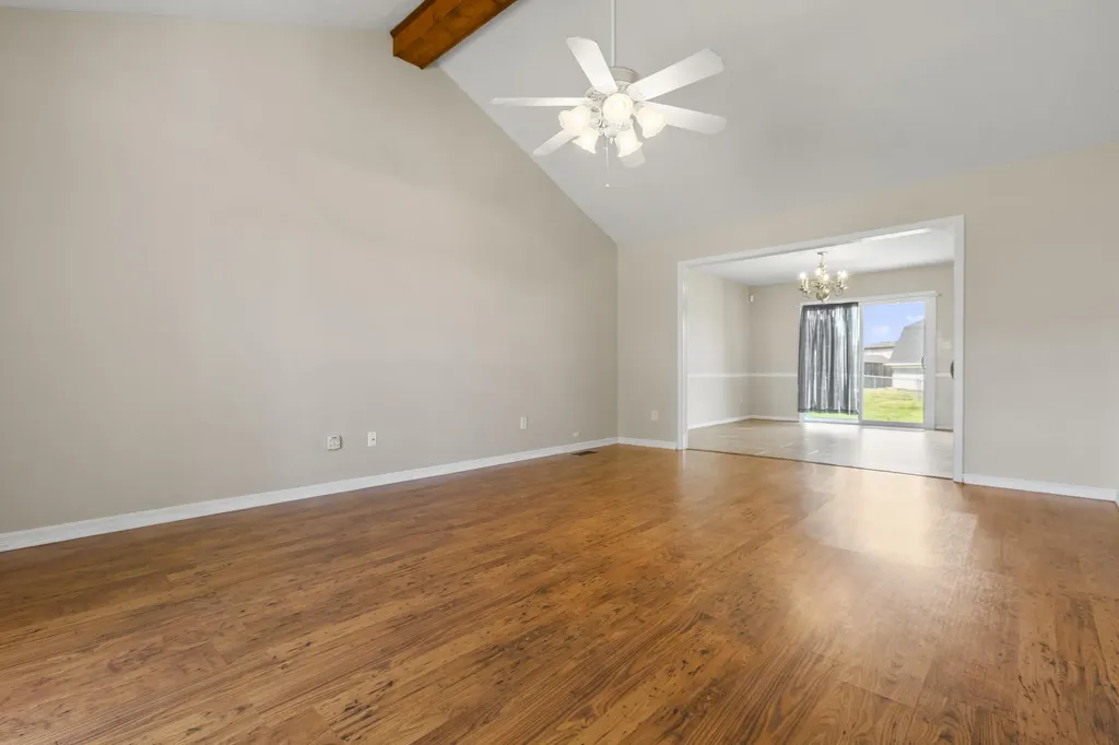 8815 Wisdom Lane Louisville KY 40229
