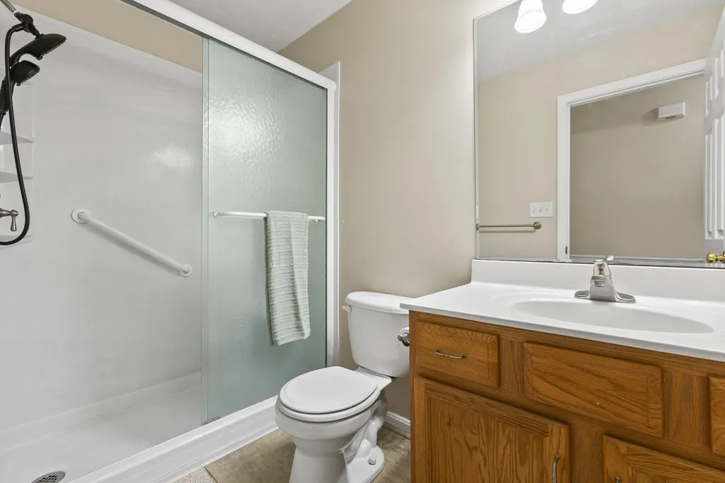 8815 Wisdom Lane Louisville KY 40229