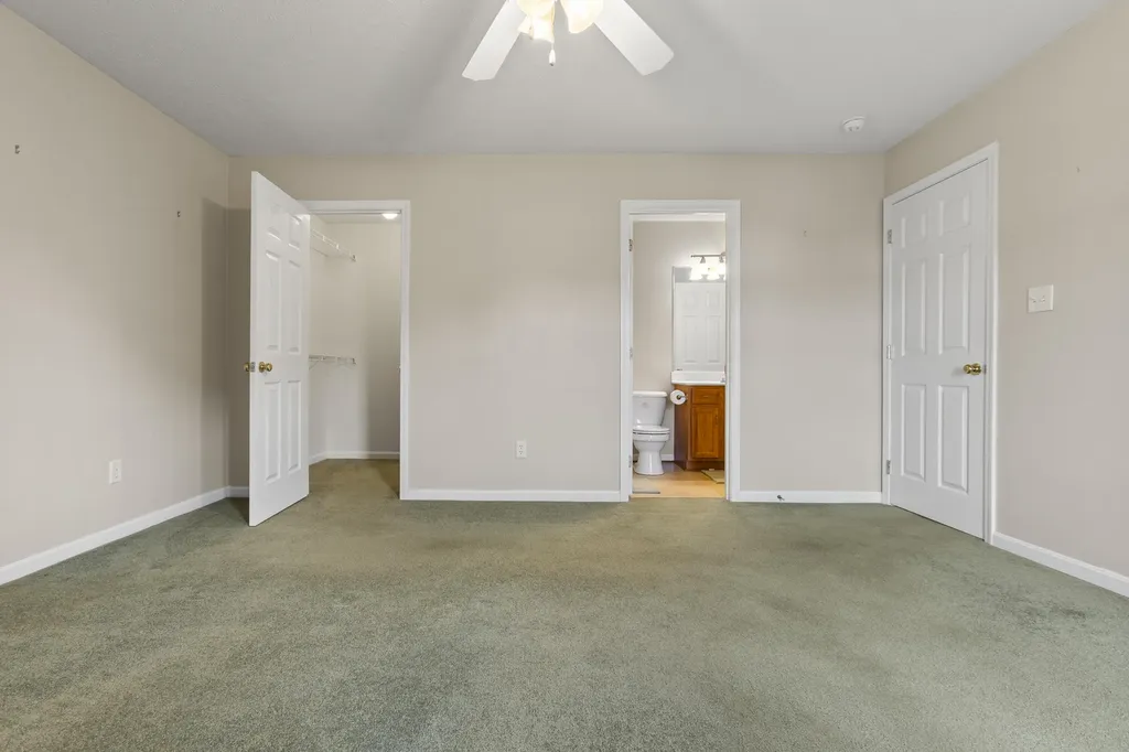 8815 Wisdom Lane Louisville KY 40229