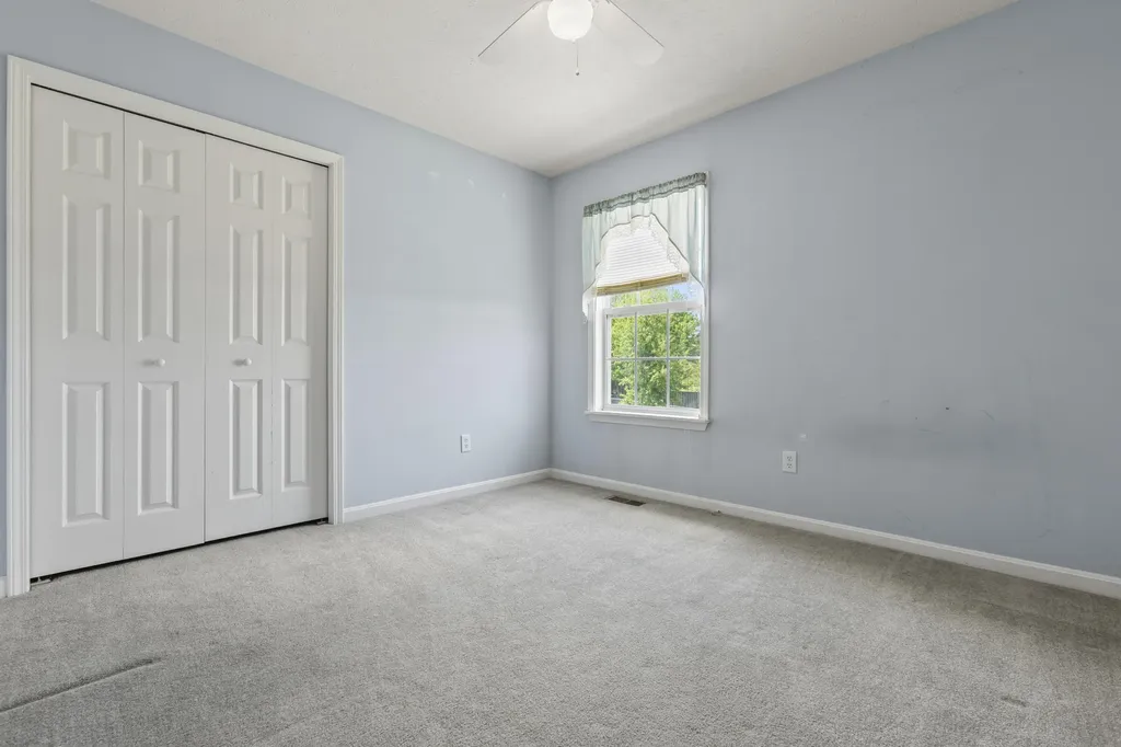 8815 Wisdom Lane Louisville KY 40229