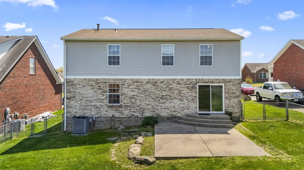 8815 Wisdom Lane Louisville KY 40229