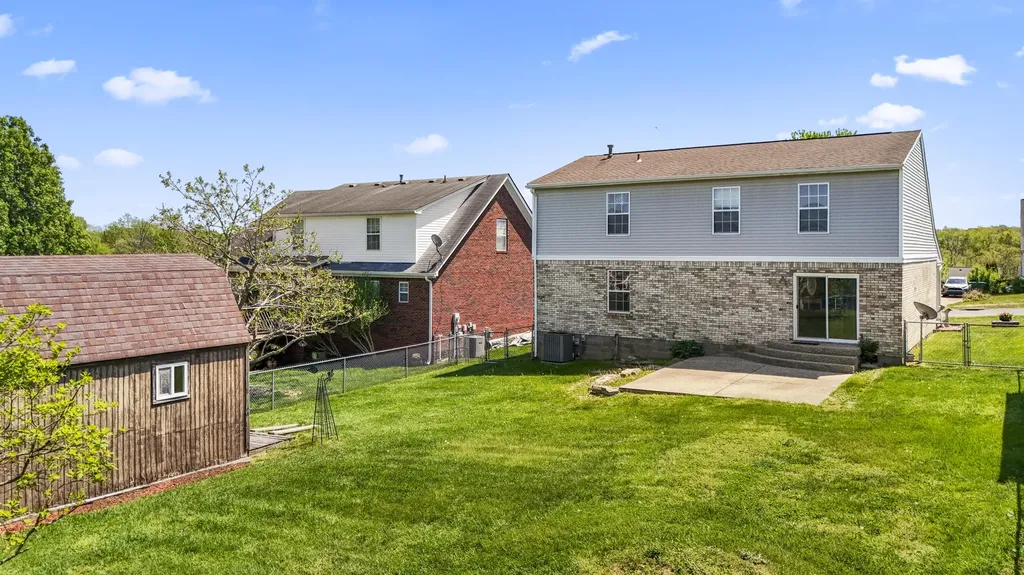 8815 Wisdom Lane Louisville KY 40229