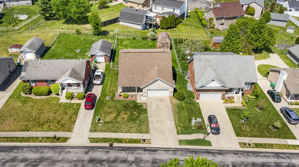 8815 Wisdom Lane Louisville KY 40229