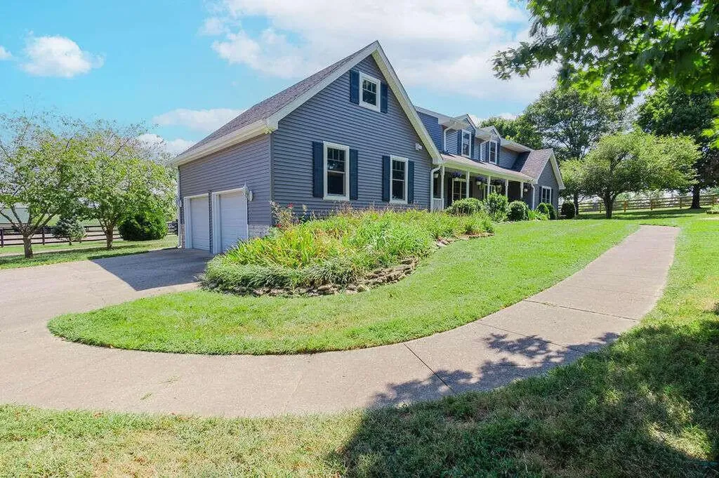 4250 Troy Pike Versailles KY 40383